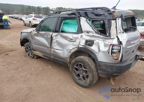 2022 Ford Bronco Sport Badlands z USA, uszkodzony, nr VIN 3FMCR9D98NRD33176